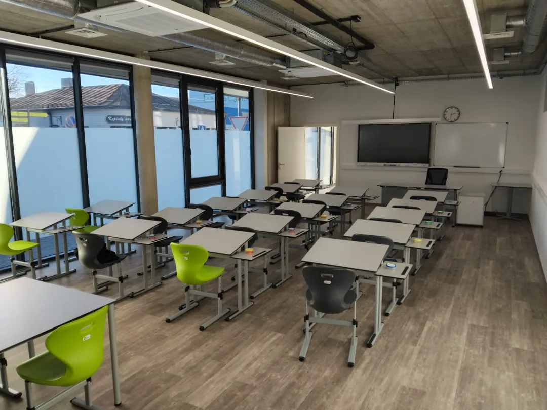 Dailės stalas GALAXY - Pikade School