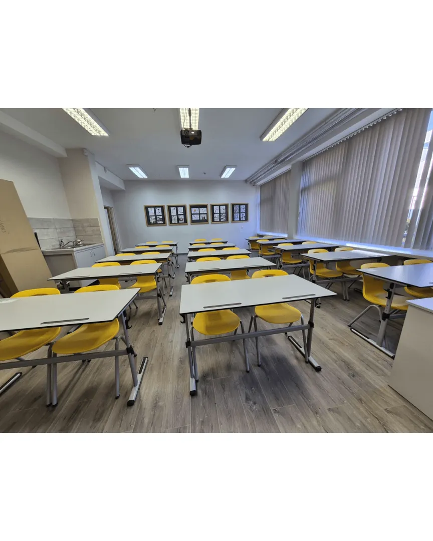 Reguliuojamo aukščio dvivietis stalas ATLANTIK - Pikade School